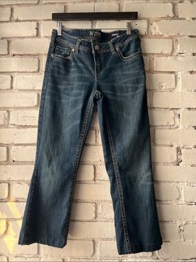 Petite fit slim riding jean Women’s Dark Blue Straight-Leg silver Jeans cropped